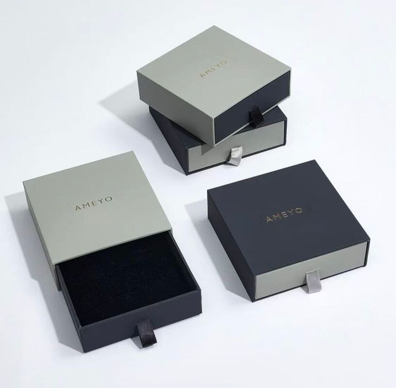 LY-1500CB Интеллектуальная автоматическая машина для изготовления жестких коробок (в рамках функций прессования пузырьков)